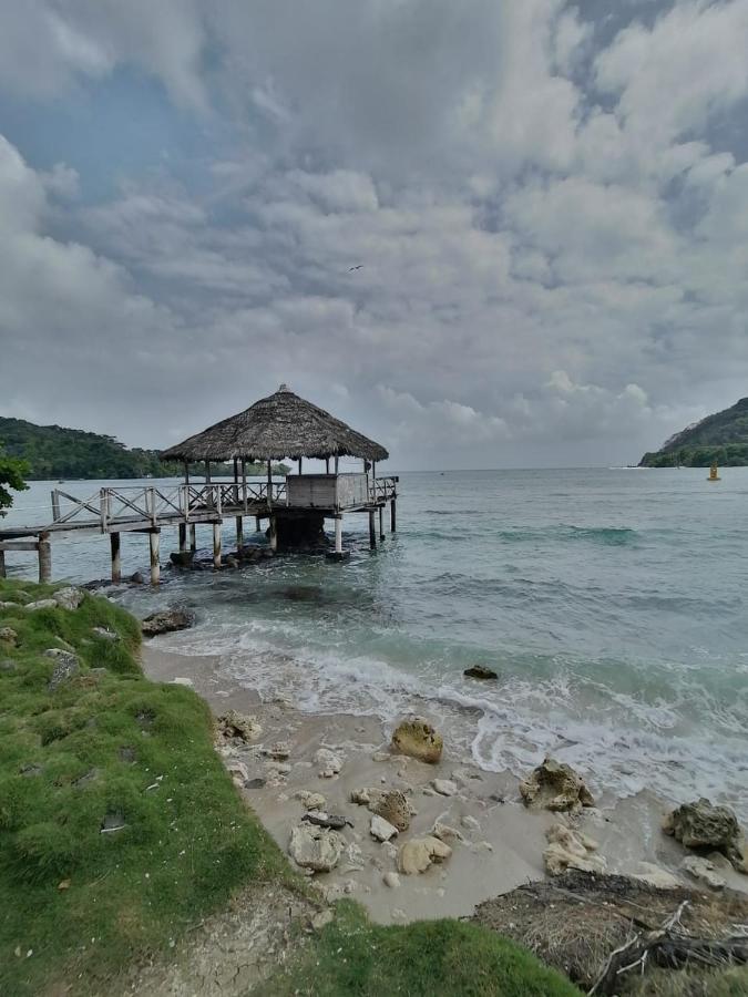 Hospedaje Pirata Express Capurgana Exterior photo